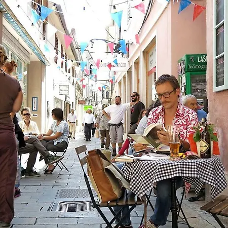 Charming * Koper